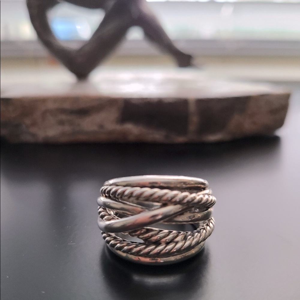 David Yurman Crossover Ring Size 8.5 Authentic!